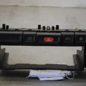 Radioschacht inkl. Schalterleiste Opel Vectra B 90503546 mit allen Schaltern