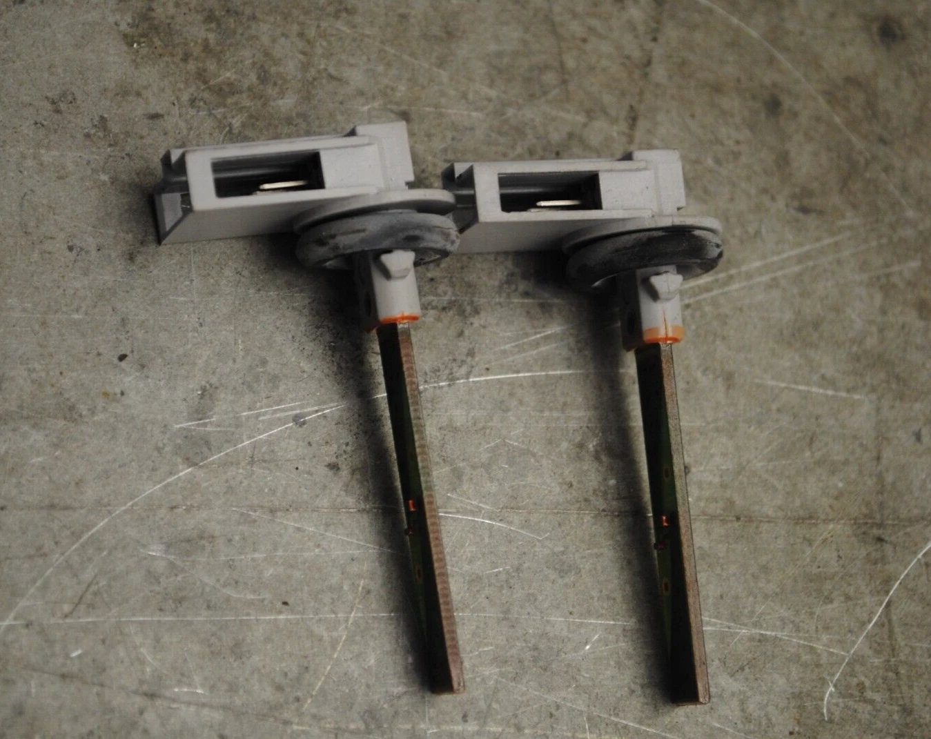 Temperaturfühler Sensor Innenraumtemperatur VW Golf V (1K) 4B0820539 – Bild 2
