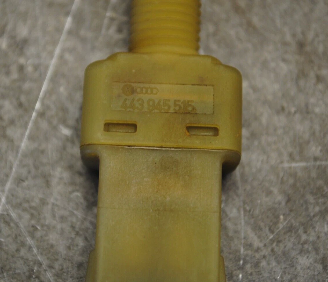 Bremslichtschalter VW Passat B5 (BJ 1996-2000) 443945515 – Bild 2