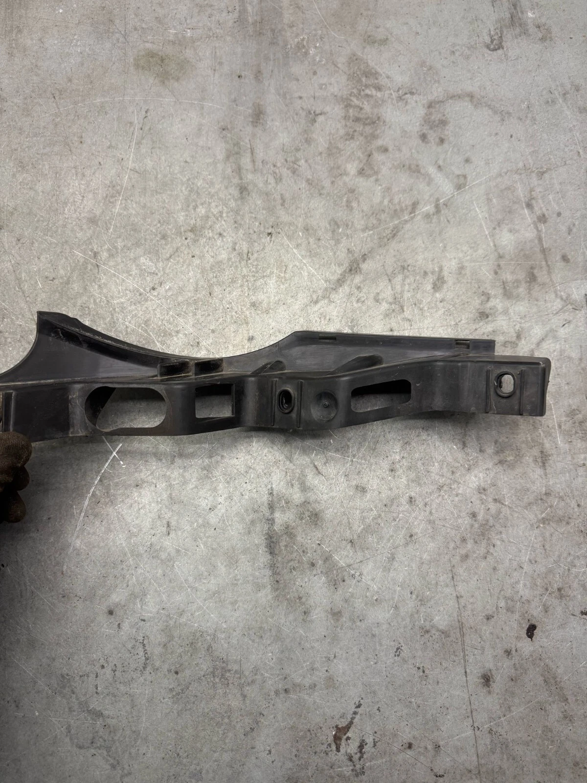 Stoßstange Halter Vorne Links für VW Passat B6 3C Variant 3C5 2005-2011