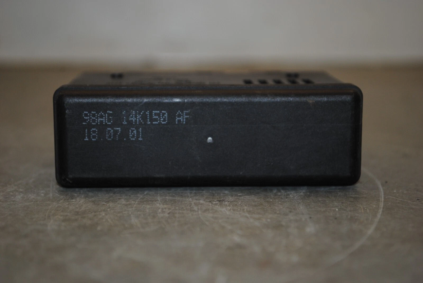 Steuergerät Sicherungskasten Ford Focus (1998-2002) 98AG14K150AF – Bild 4