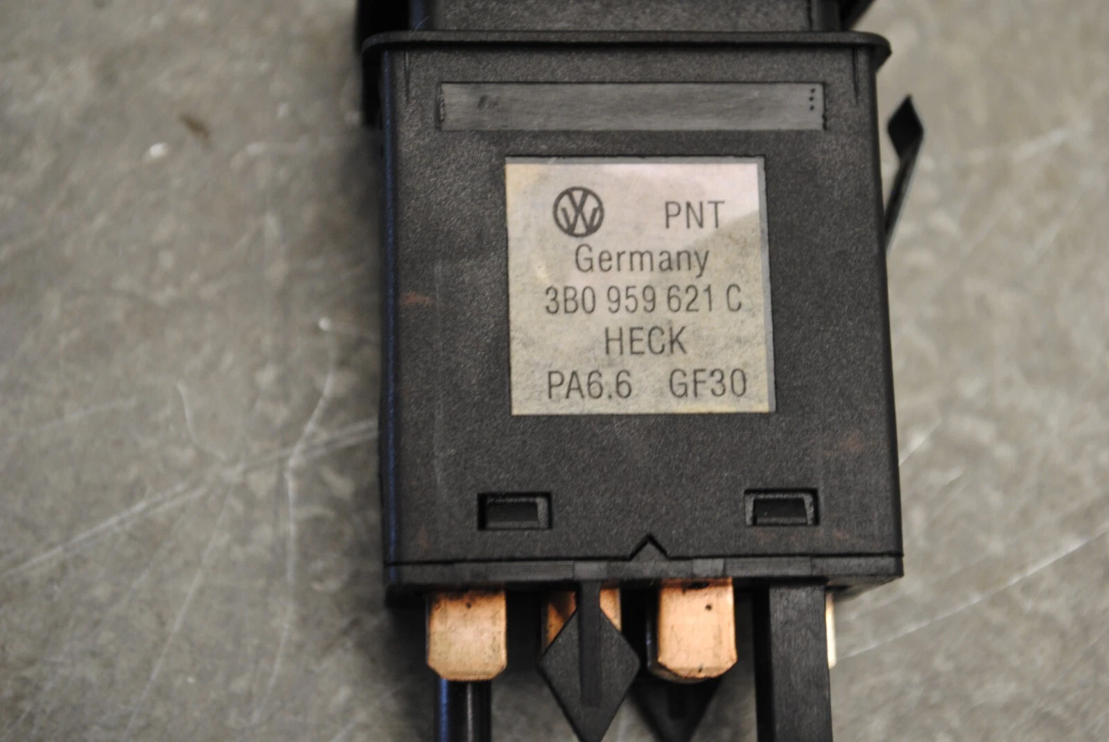 Schalter Heckscheibenheizung VW Passat 3B B5 (BJ 1999) 3B0959621C – Bild 4