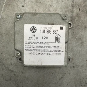 VW Golf 4 Passat 3B 3BG Bora Airbagsteuergerät 1J0909607