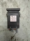 VW PASSAT B5 3B - Warnlichtschalter Warnblinkschalter Schalter 3B0953235B – Bild 3