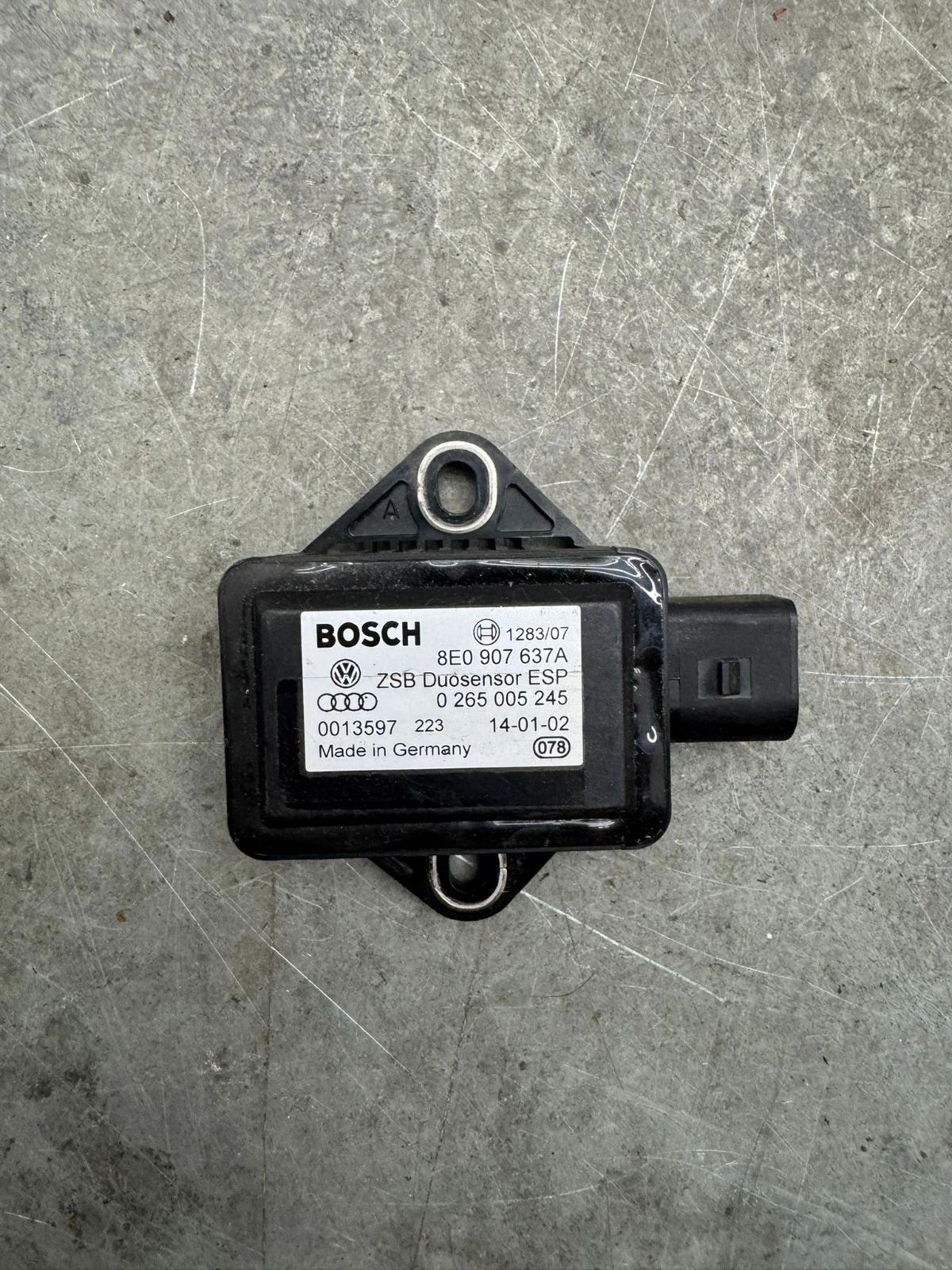 Original VW Audi Skoda ESP-Sensor Duosensor 8E0907637A 0265005245
