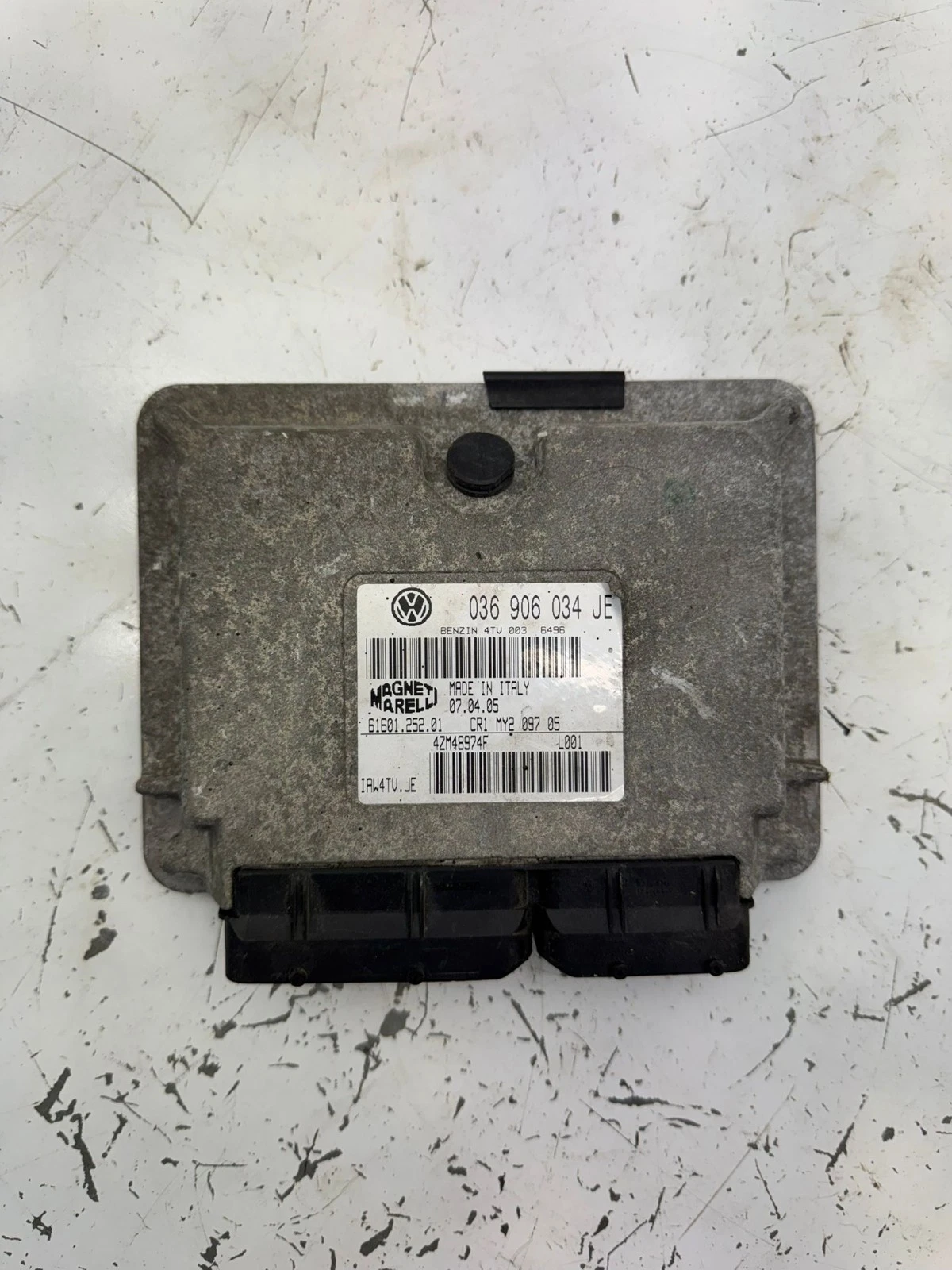 Original Skoda Fabia Motorsteuergerät Steuergerät 036906034JE