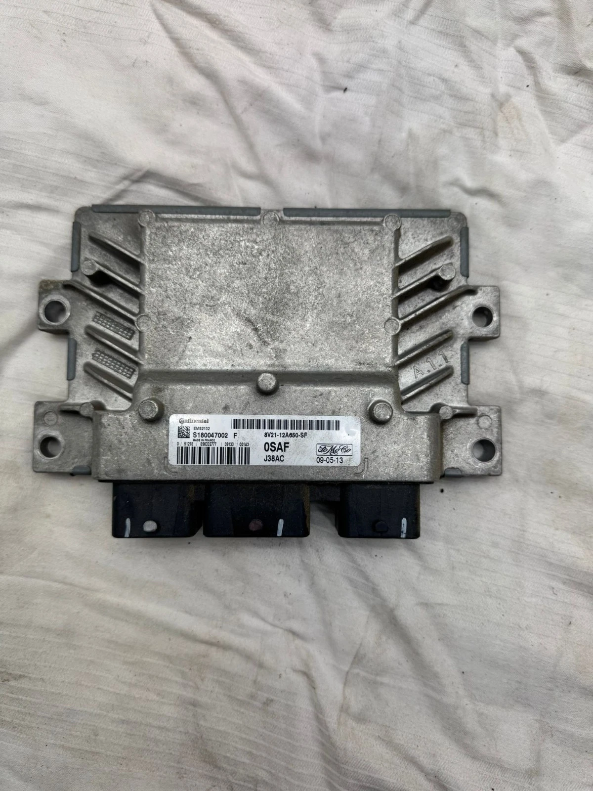 Original Ford Fiesta Motorsteuergerät Steuergerät S180047002F 8V2112A650SF