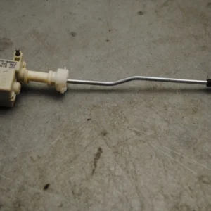 original Stellmotor Tankklappe/Tankdeckel VW Golf V (1K) 1K6810773