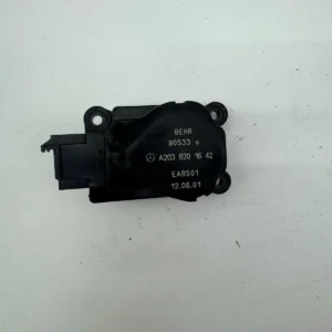Original Mercedes W203-W209 W211 Stellmotor Heizung Klima A2038201642