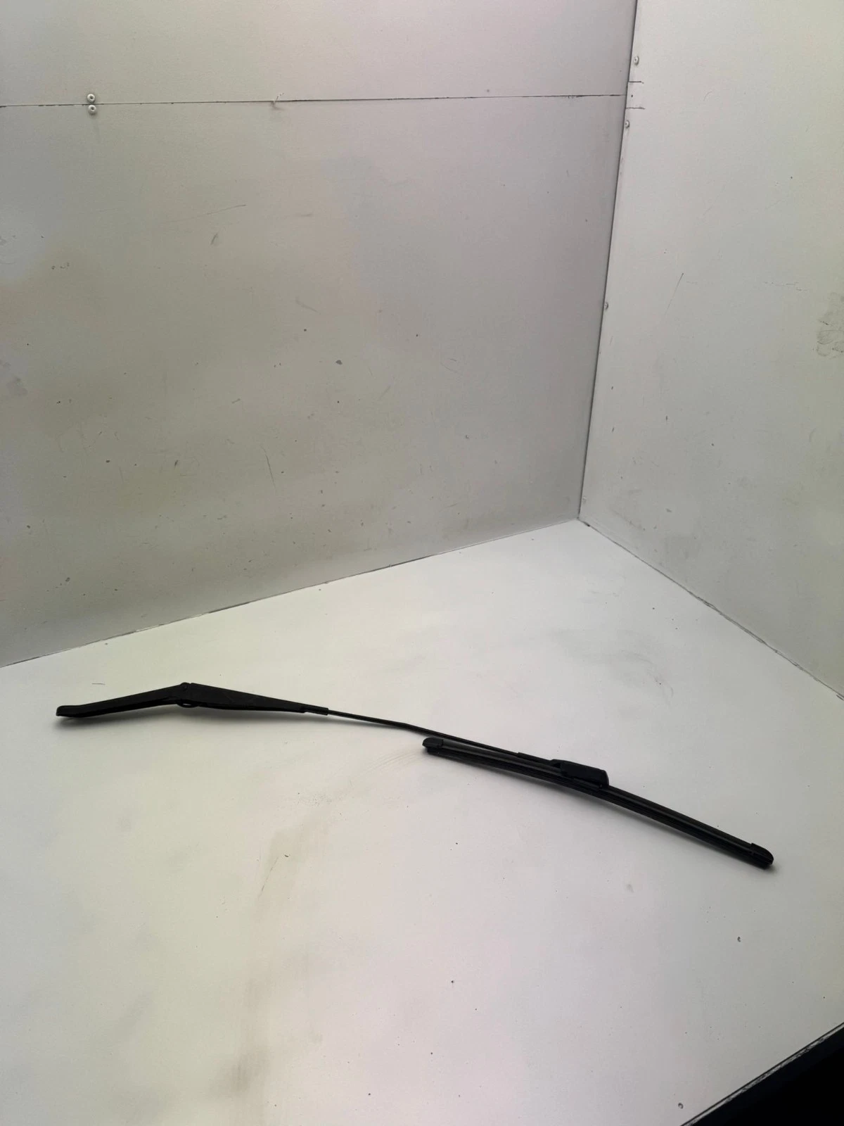 Original Ford Fiesta 2011 Scheibenwischerarm vorne rechts 8A6117526BB