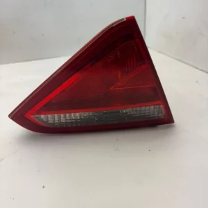 Original Audi A5 8T Rückleuchte Heckleuchte links innen 8T0945093