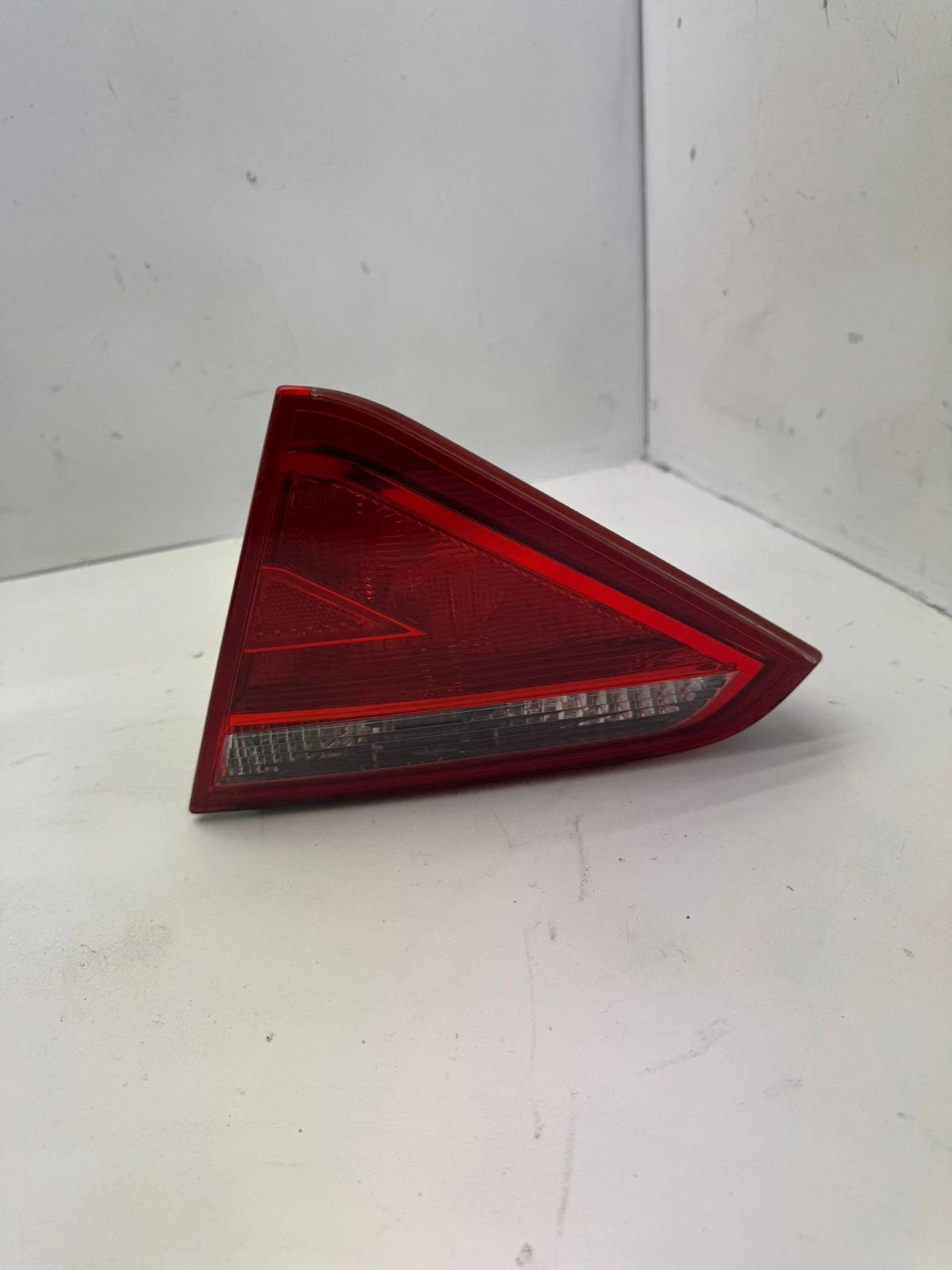 Original Audi A5 8T Rückleuchte Heckleuchte rechts innen 8T0945094