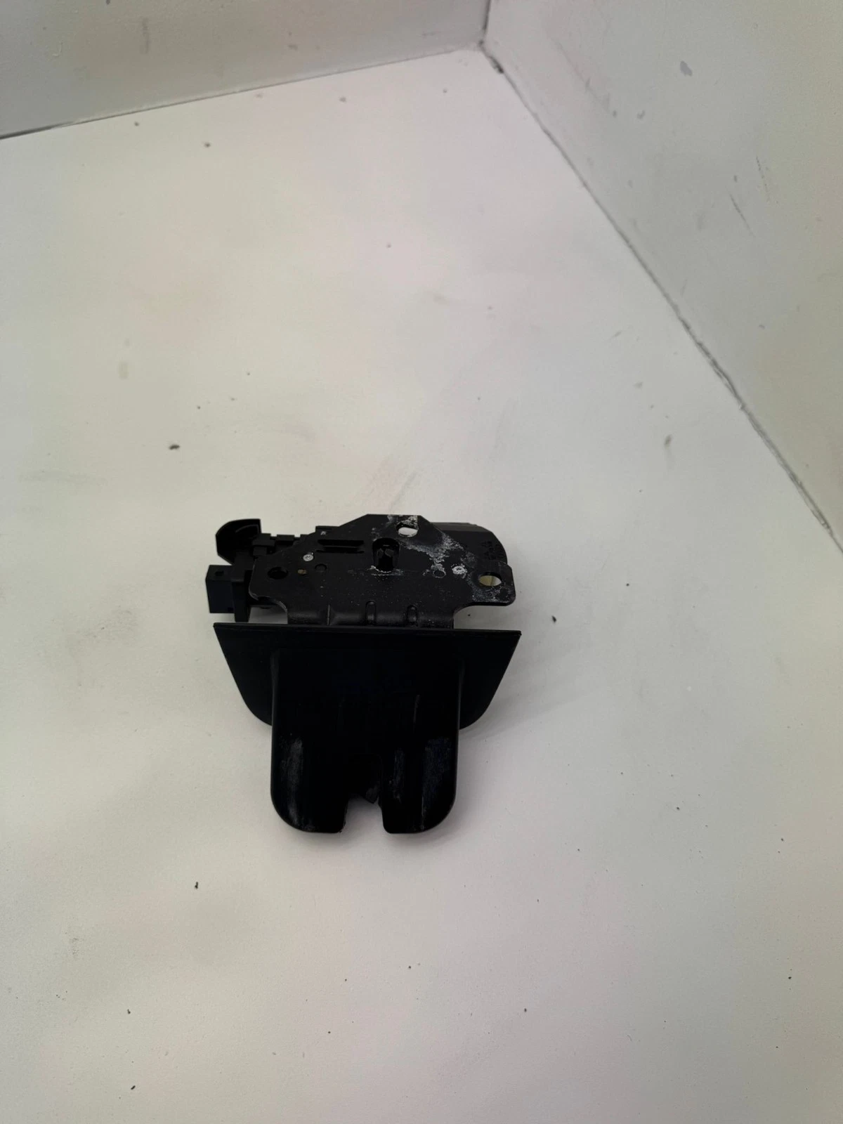Original Audi A3 8P A4 A6 Kofferraumschloss Heckklappenschloss 8P4827505B