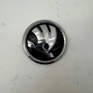 Original Skoda Fabia Emblem Logo vorne 6V0853621A