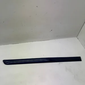 Original VW Golf Plus Zierleiste vorne rechts Dunkelblau 5M0853754
