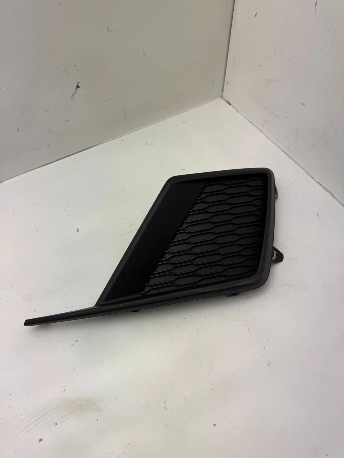 Original Seat Ibiza Nebelscheinwerfer Abdeckung rechts 6F0853666