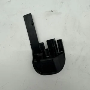 Org. BMW E60 E61 M5 7er Blende Abdeckung vorne innen links 52107007699 60829010