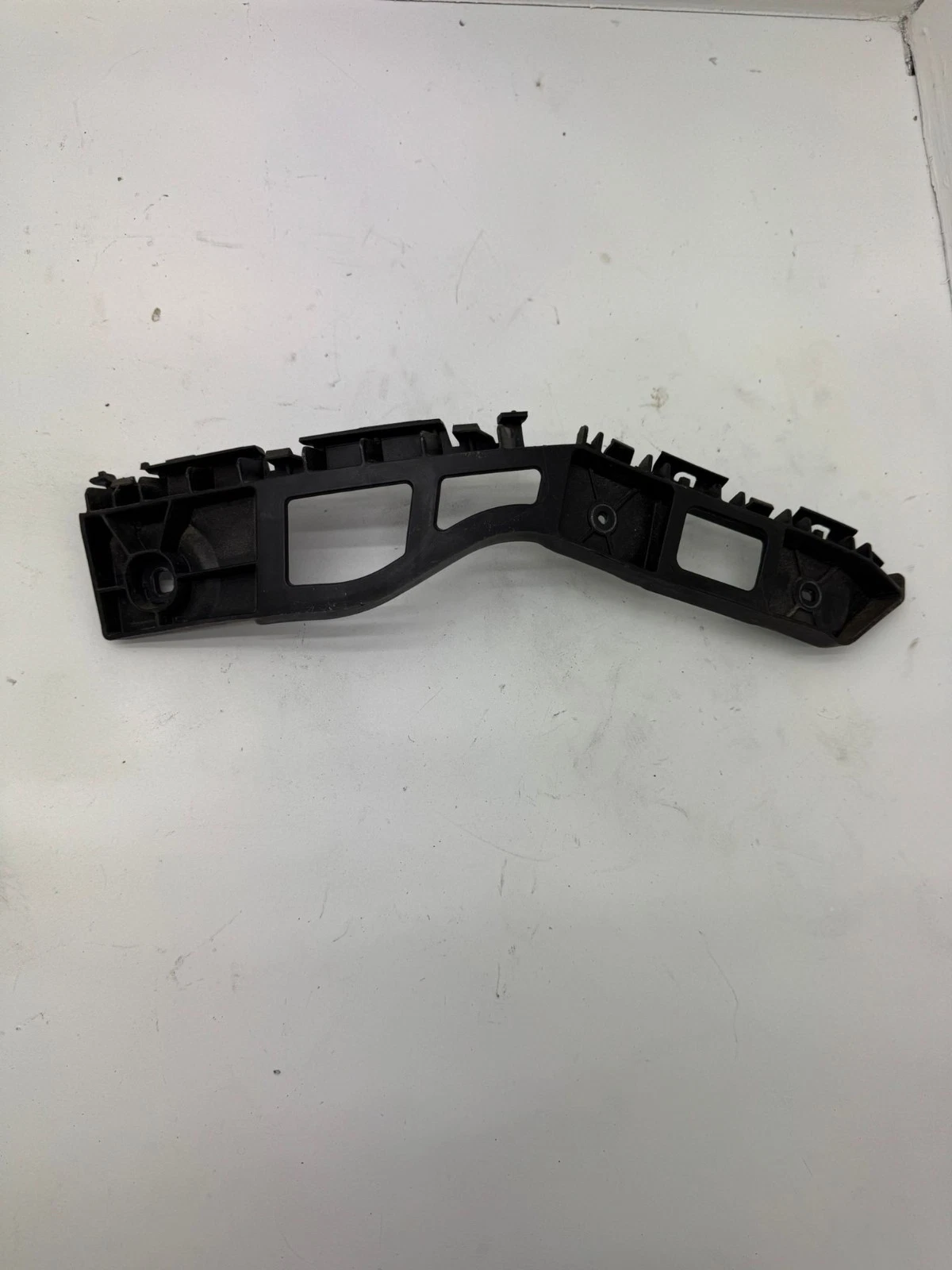 Orig. VW Polo 6R Heckstoßstange Halterung Befestigung hinten rechts 6R6807394A