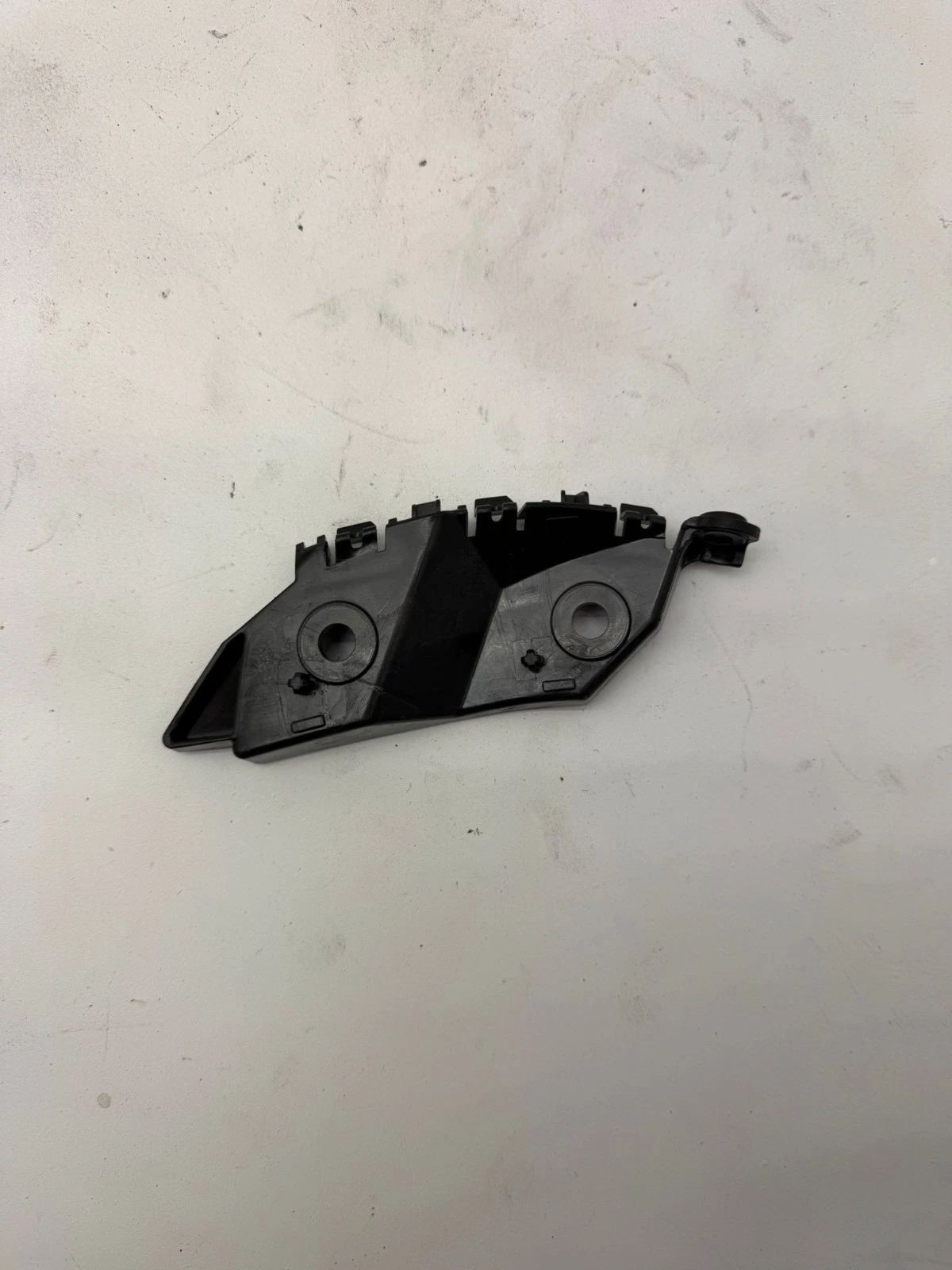 Original Tesla Model 3 Stoßstange vorne rechts Halterung Befestigung 177426900 G