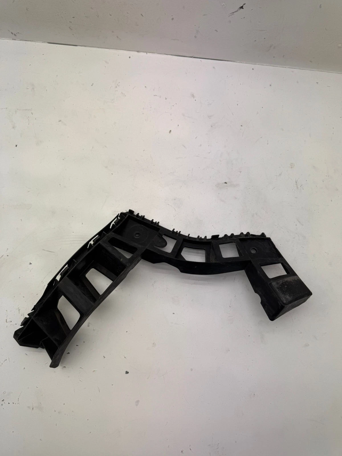 Original VW Tiguan Heckstoßstange Halterung Befestigung hinten rechts 5N080739D