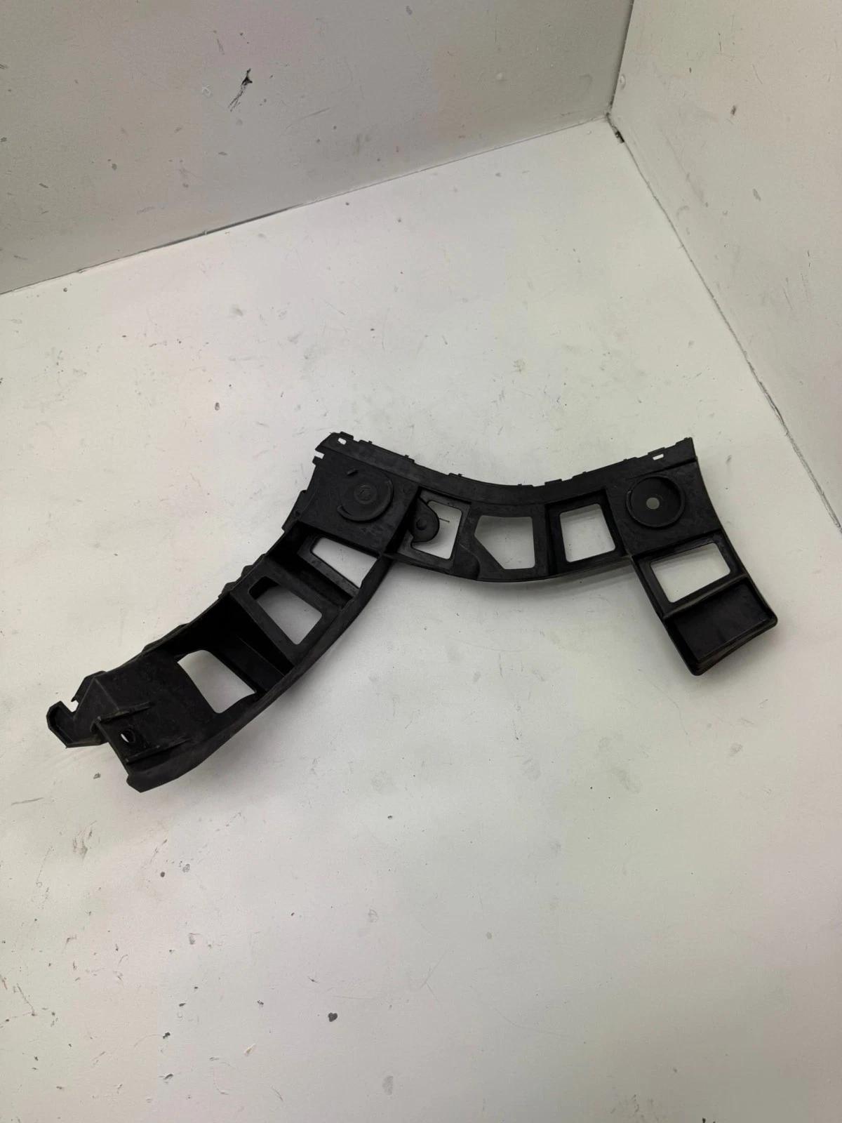 Original VW Tiguan Heckstoßstange Halterung Befestigung hinten links 5N0807393E