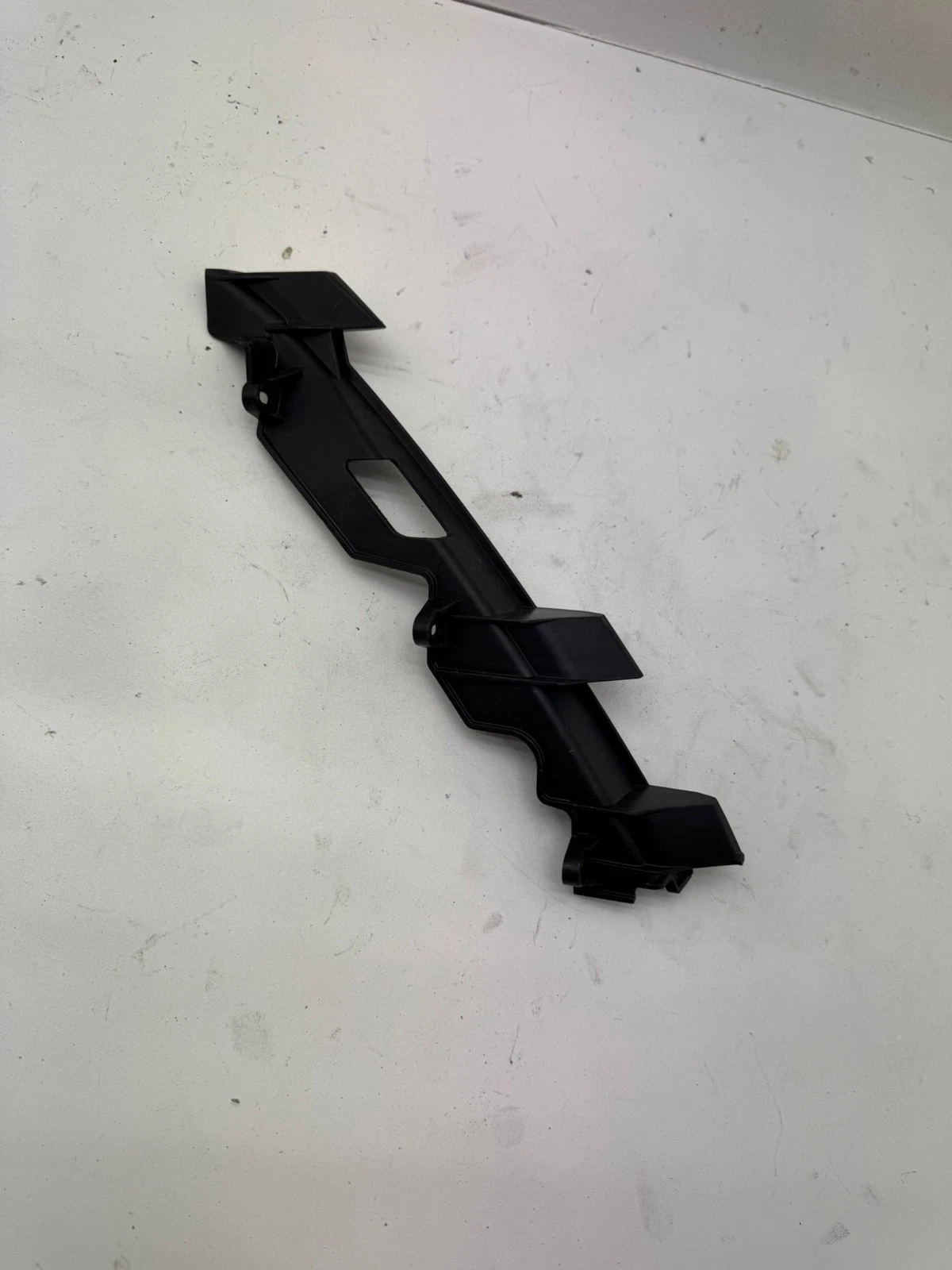 Original VW Touran Scheinwerfer Halterung vorne rechts 1T0941232A 1305553012
