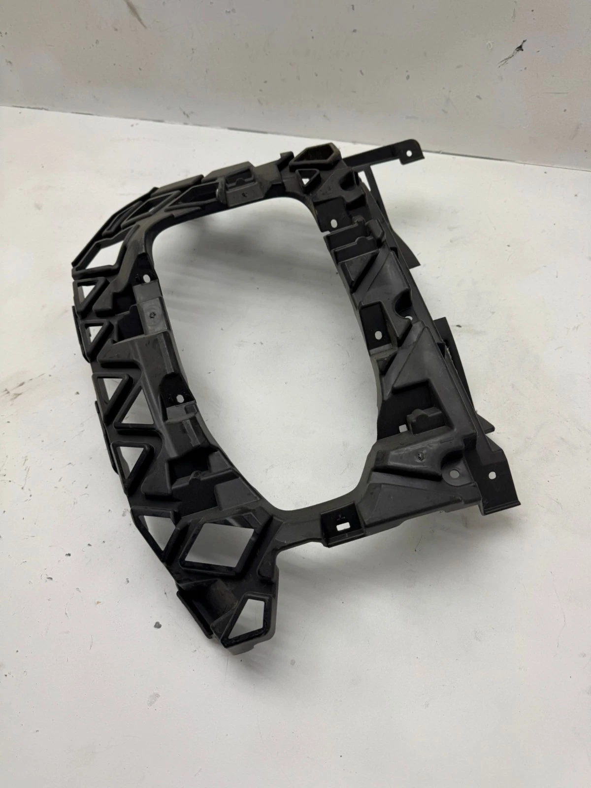 Original VW T-Roc Stoßstange Halter Befestigung vorne rechts 2GA807723C
