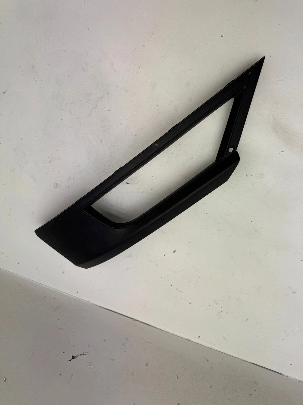 Original VW T-Roc Gitterblende Abdeckung Stoßfänger vorne rechts 2GA853666A