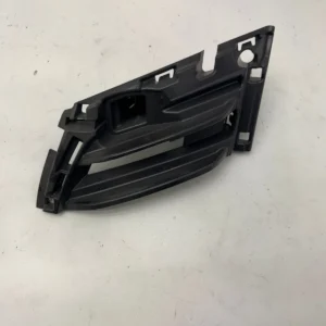 Orig. Skoda Octavia III 5E Stoßstange Gitter Abdeckung vorne rechts 5E0807724A