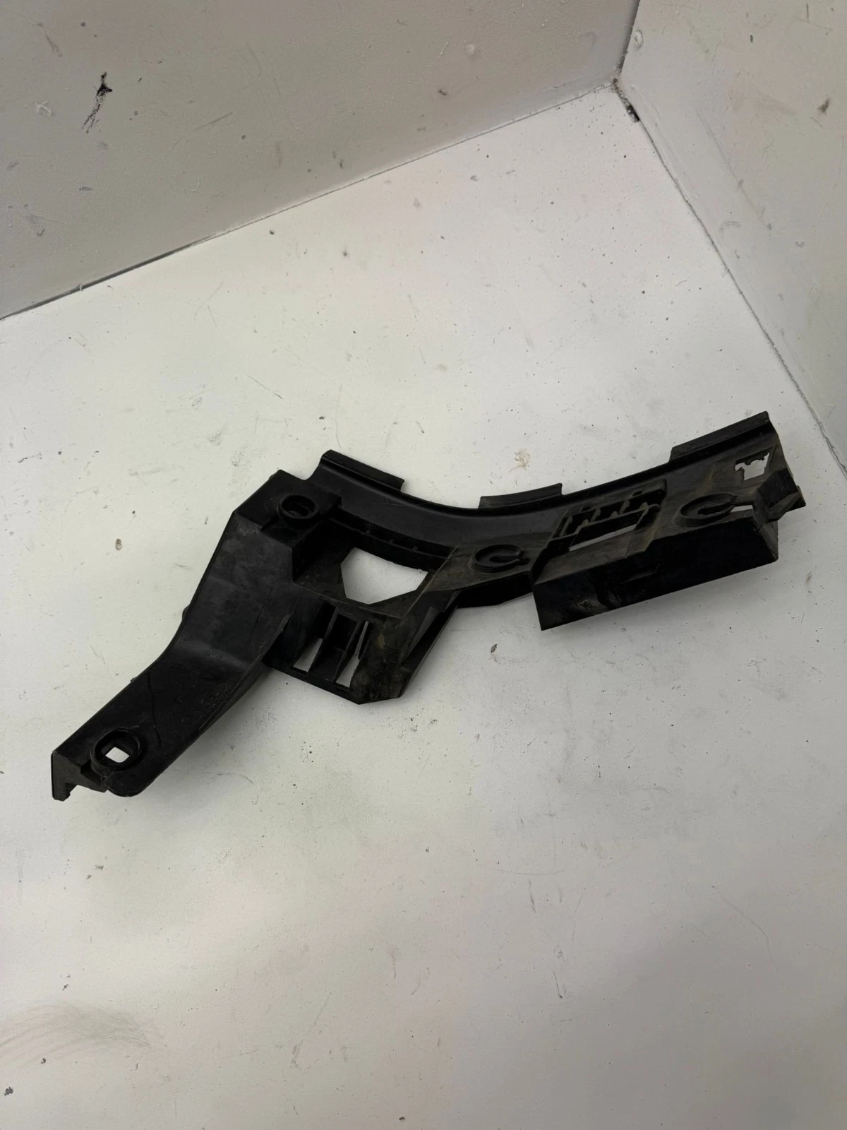 Original VW Golf Plus Heckstoßstange Halter Befestigung hinten links 5M0807393A