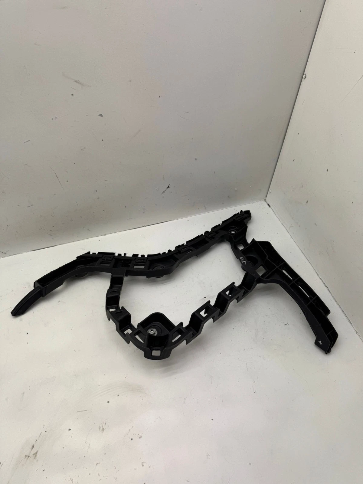 Orig. VW Golf 7 VII Heckstoßstange Halterung Befestigung hinten rechts 5G9807356