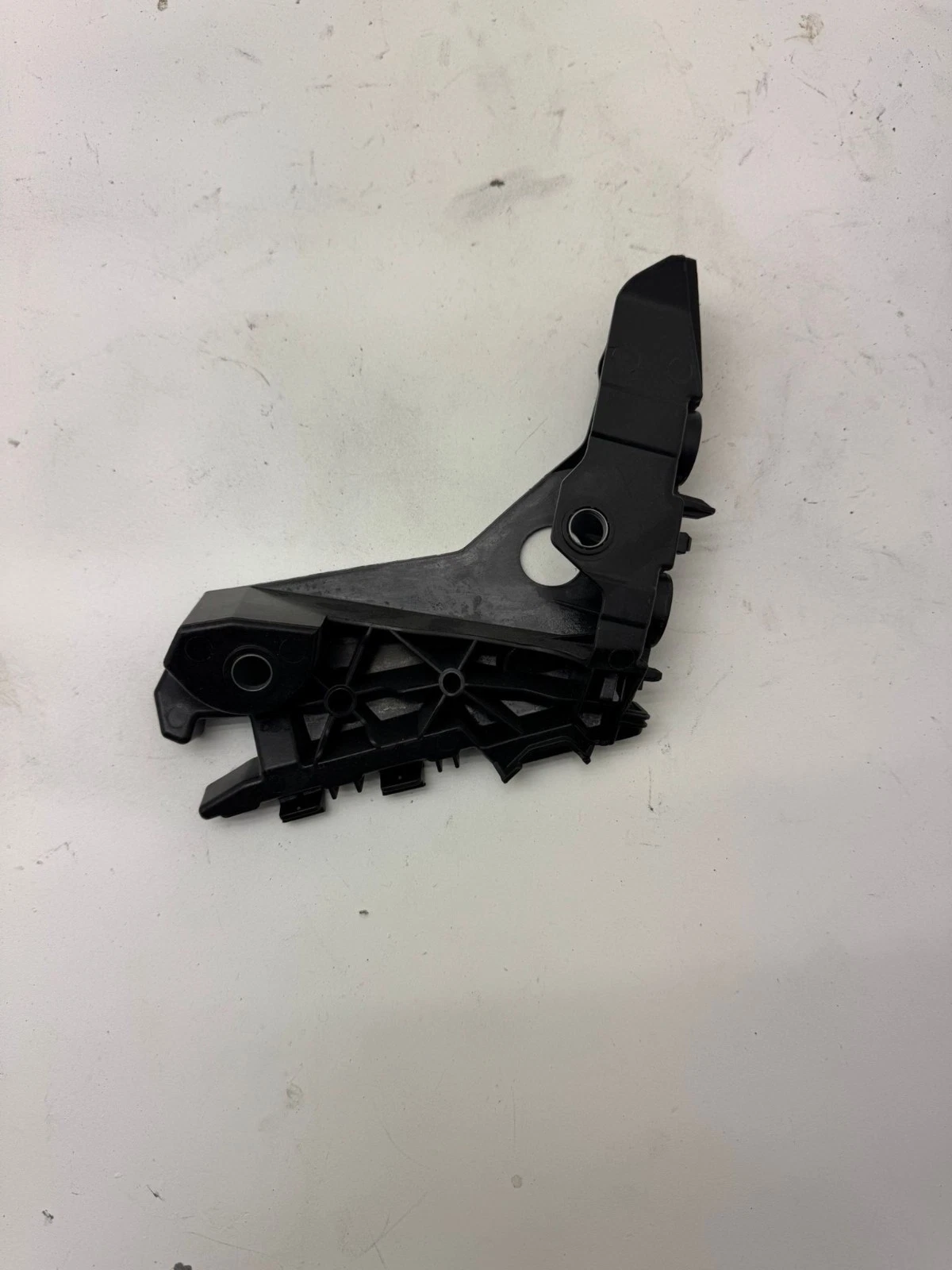 Original VW T-Cross Stoßstange Halter Befestigung vorne links 2GM807049B