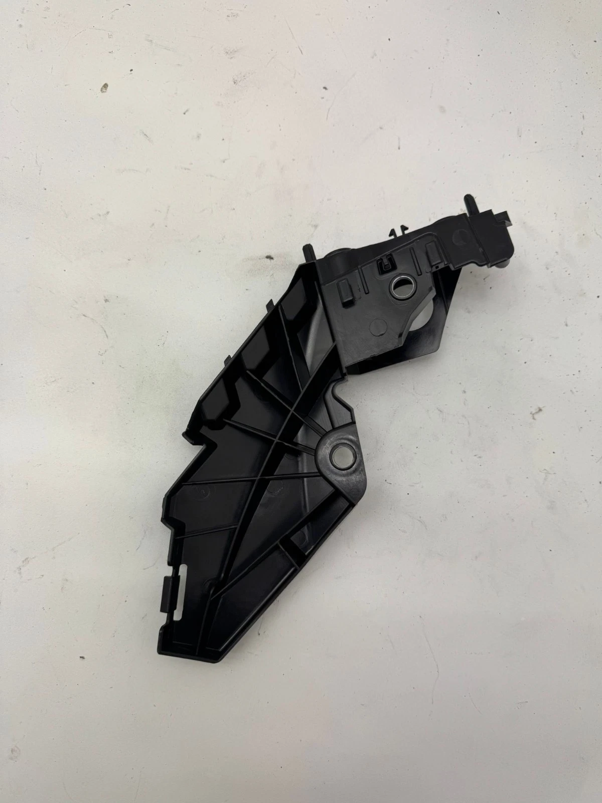 Original VW Tiguan Stoßstange Halterung Befestigung vorne rechts 5NA807050B