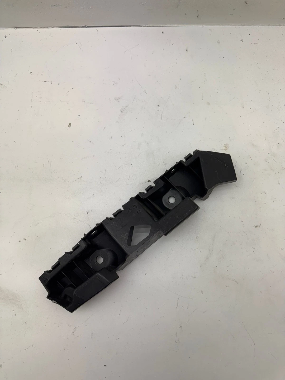 Original Seat Ateca Heckstoßstange Halter Befestigung hinten links 575807393