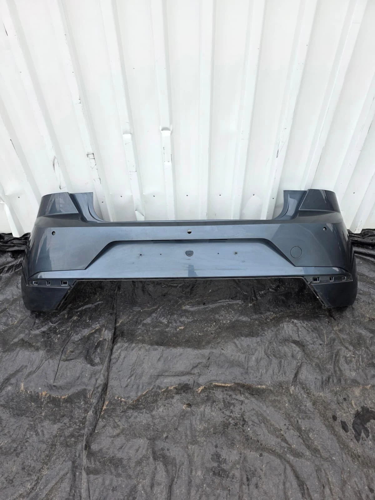 Original Seat Ibiza 5 V Stoßstange hinten PDC grau 6F0807421D 6F0807417