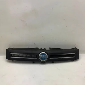 Original Fiat Panda 169 Kühlergrill Frontgrill vorne 735353899