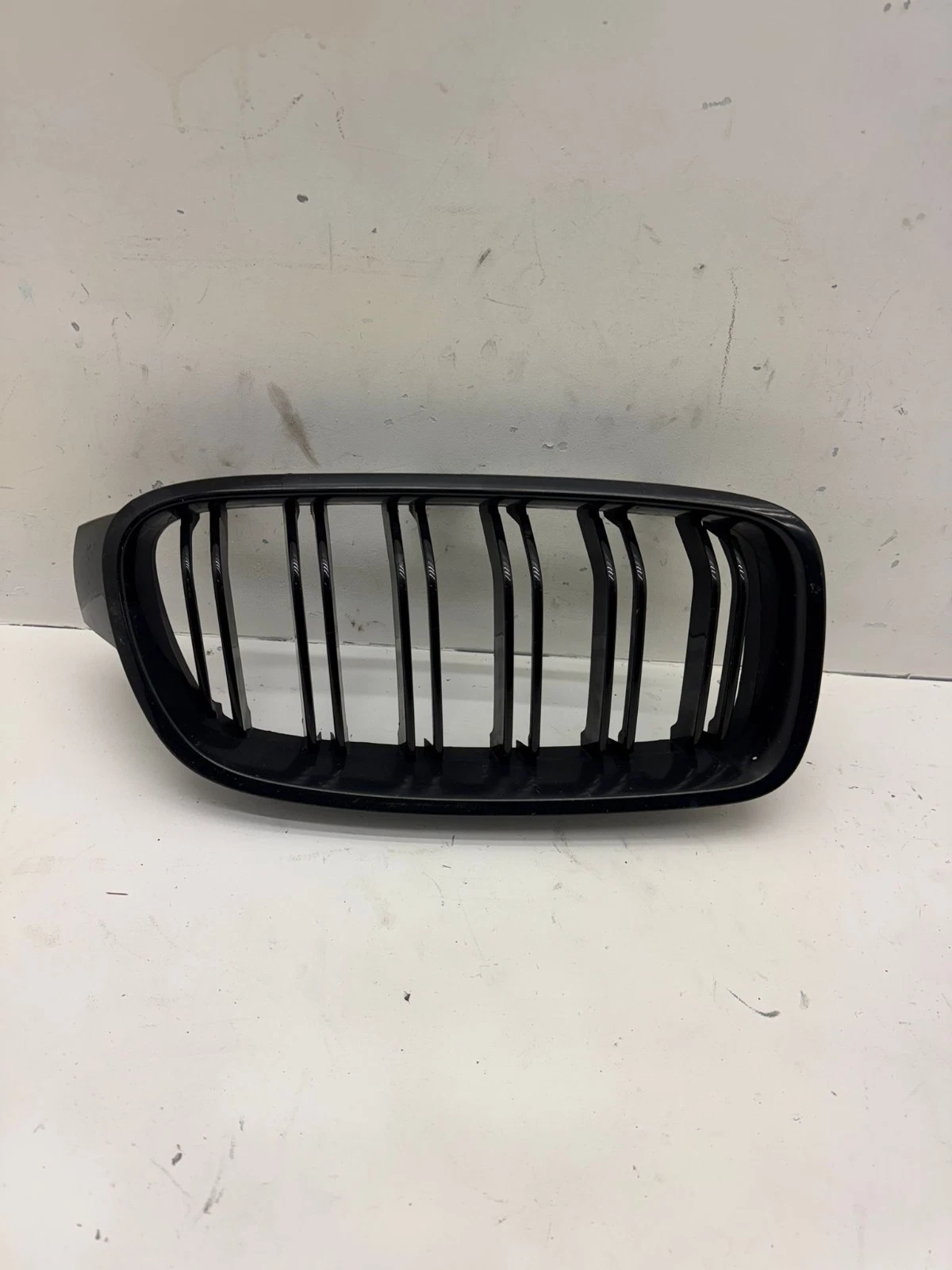 Original BMW 3er F30 F35 F31 Gitter Kühlergrill links schwarz glänzend KM0703637