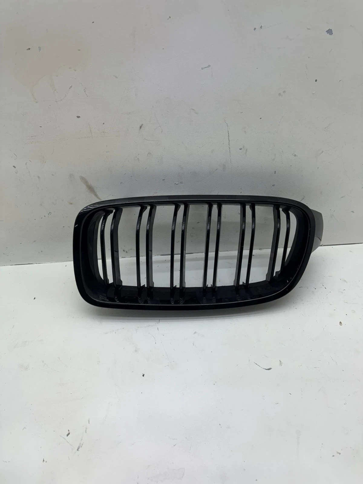 Orig. BMW 3er F30 F35 F31 Gitter Kühlergrill rechts schwarz glänzend KM0703637