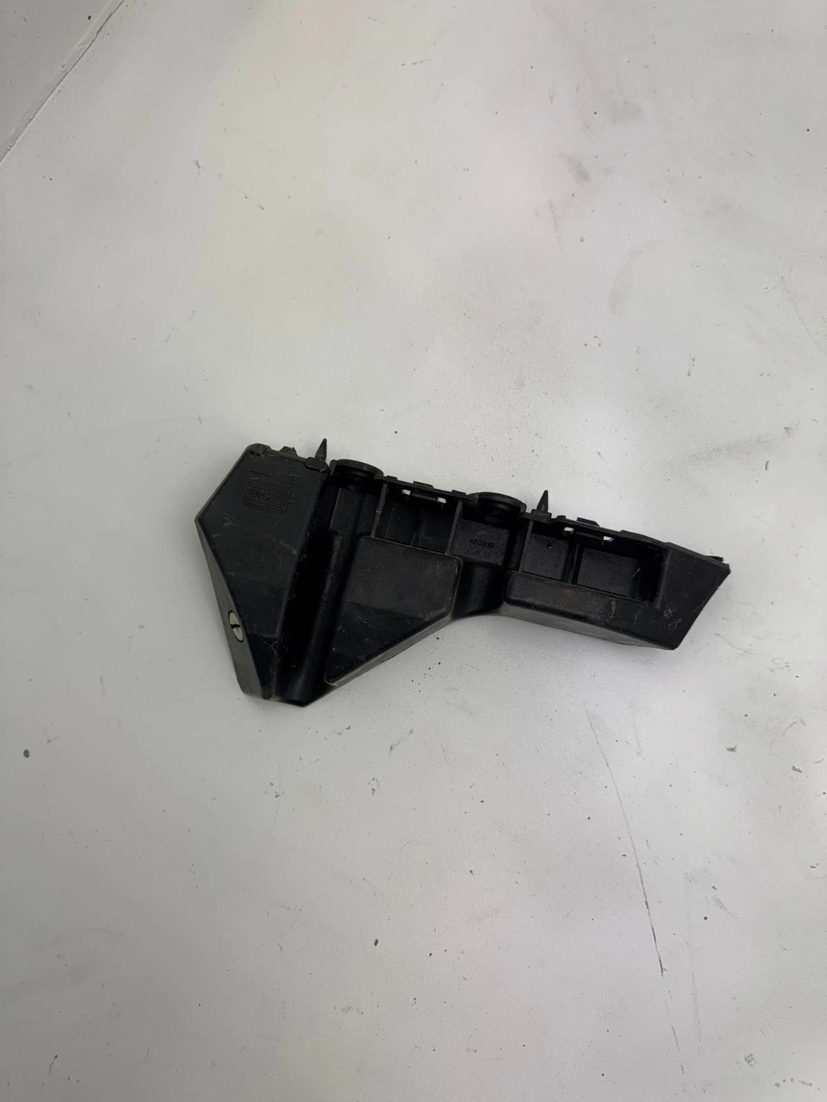 Original Seat Leon Stoßstange Halterung Befestigung vorne links 5F0807049A