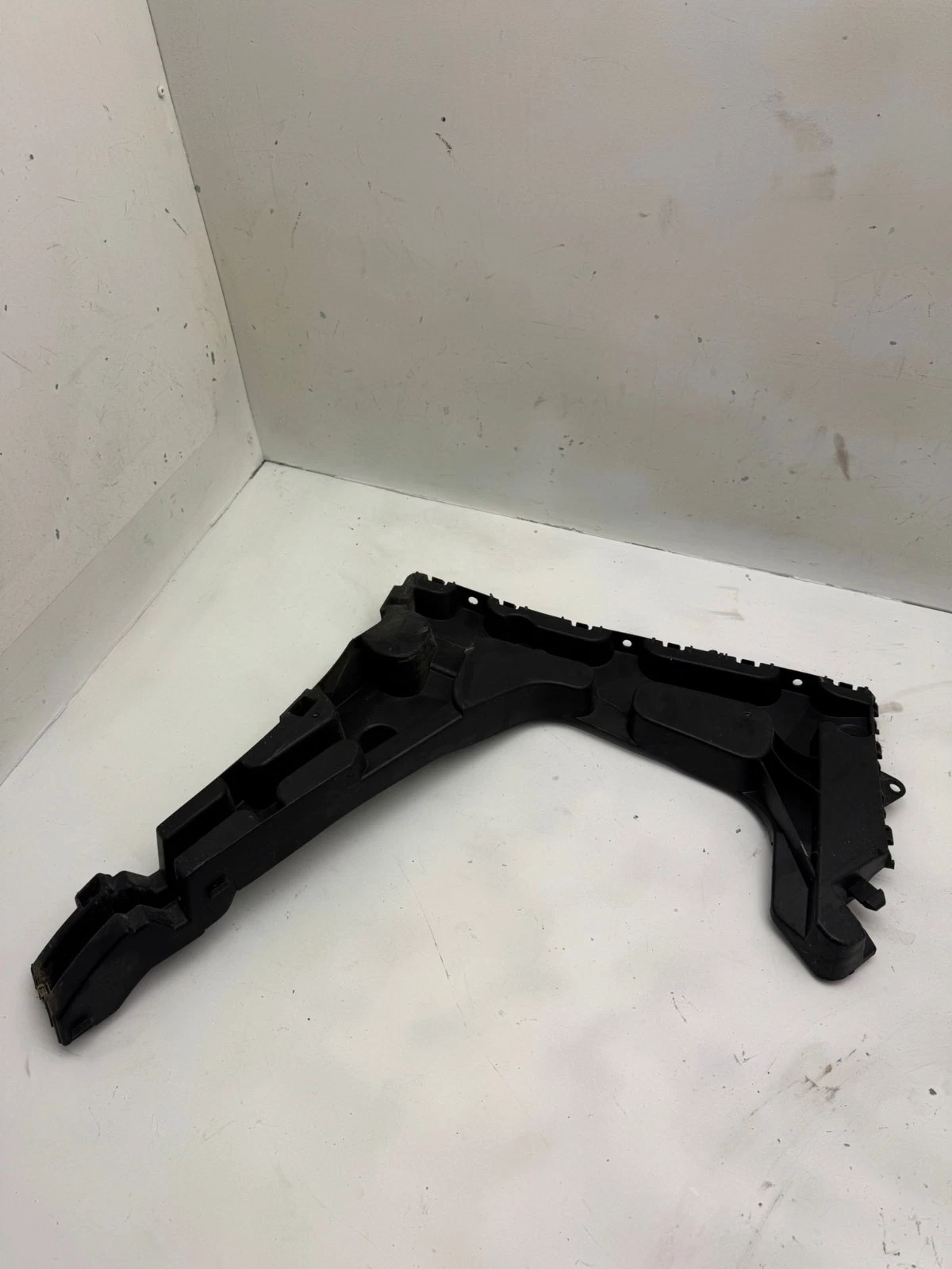 Original Seat Leon III ST Stoßstange hinten Halterung links 5F9807375B