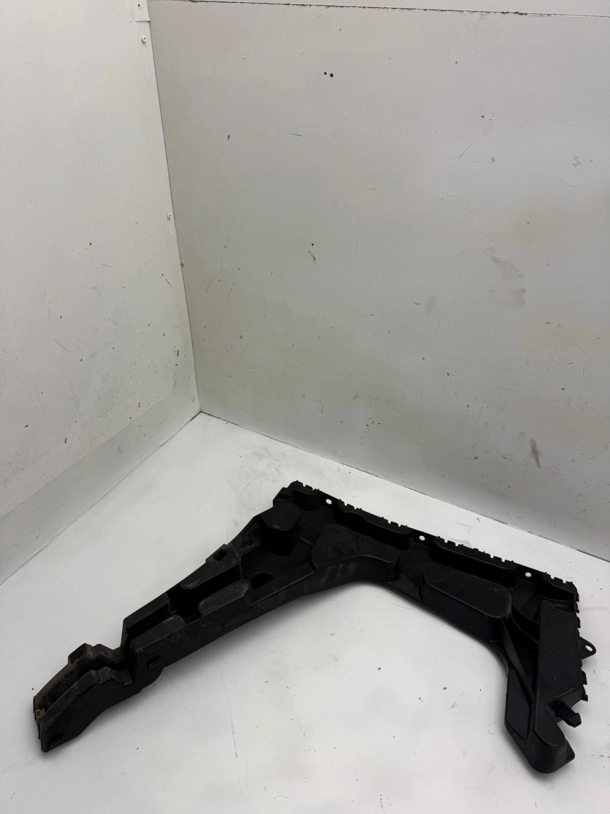 Original Seat Leon III ST Stoßstange hinten links Halterung 5F9807375B