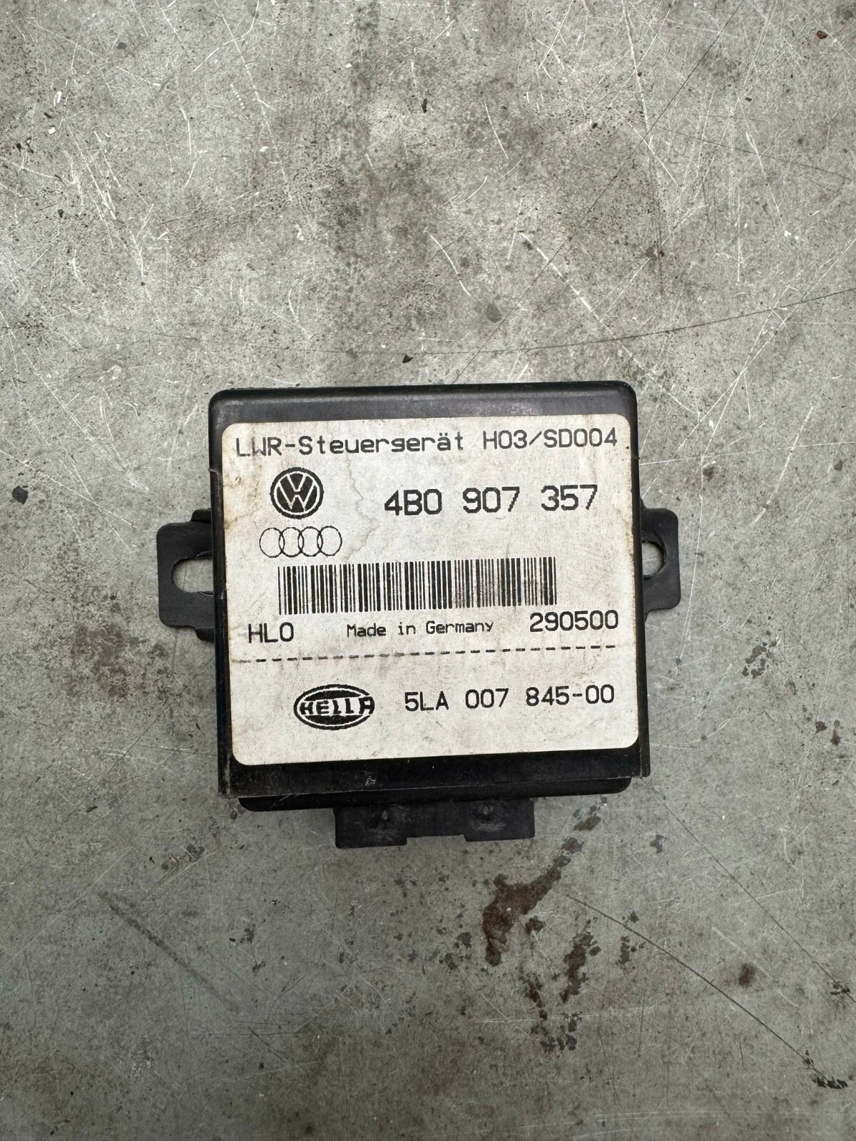 VW Passat Audi/A3/A4/A6/A8 Steuergerät auto. Leuchtweitenregulierung 4B0907357