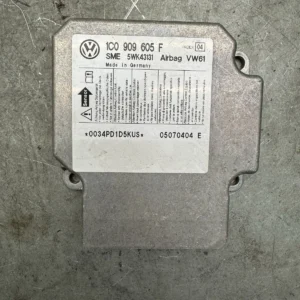 Original VW Golf 4 Bora T5 Airbagsteuergerät Steuergerät 1C0909605F 5WK43131