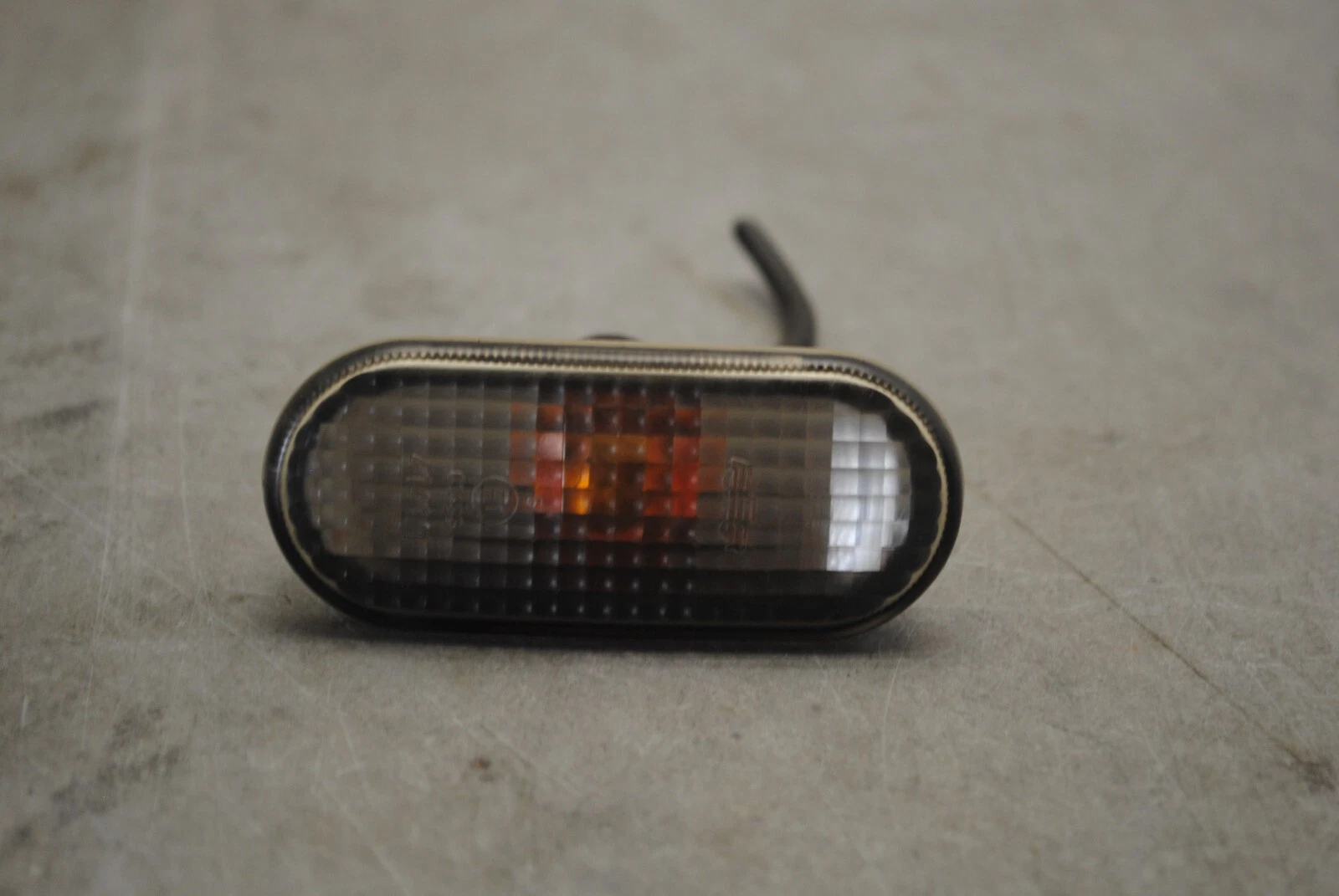 Seitenblinker Kotflügelleuchte VW Passat 3B B5 (BJ 1999) 3B0949117C