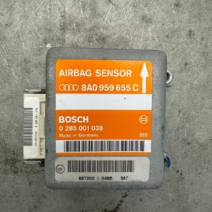 AUDI A4 B5 AIRBAG SENSORSTEUERGERÄT 8A0959655C 0285001038 BOSCH / AU 23983