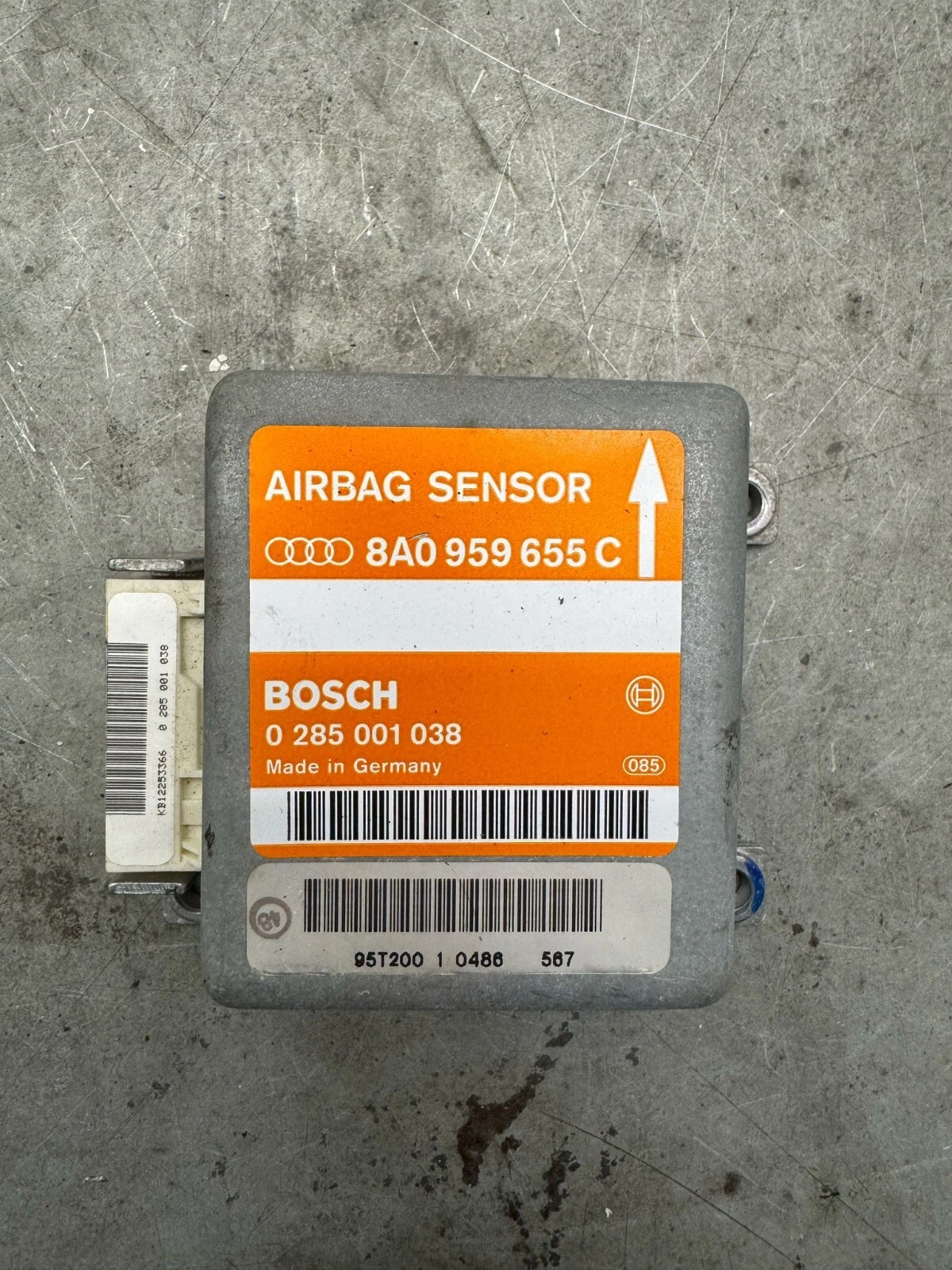 AUDI A4 B5 AIRBAG SENSORSTEUERGERÄT 8A0959655C 0285001038 BOSCH / AU 23983