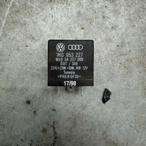 Original Audi/VW 80/100/A4/A6 Blink-Warnlicht-Relais 191 1H0953227