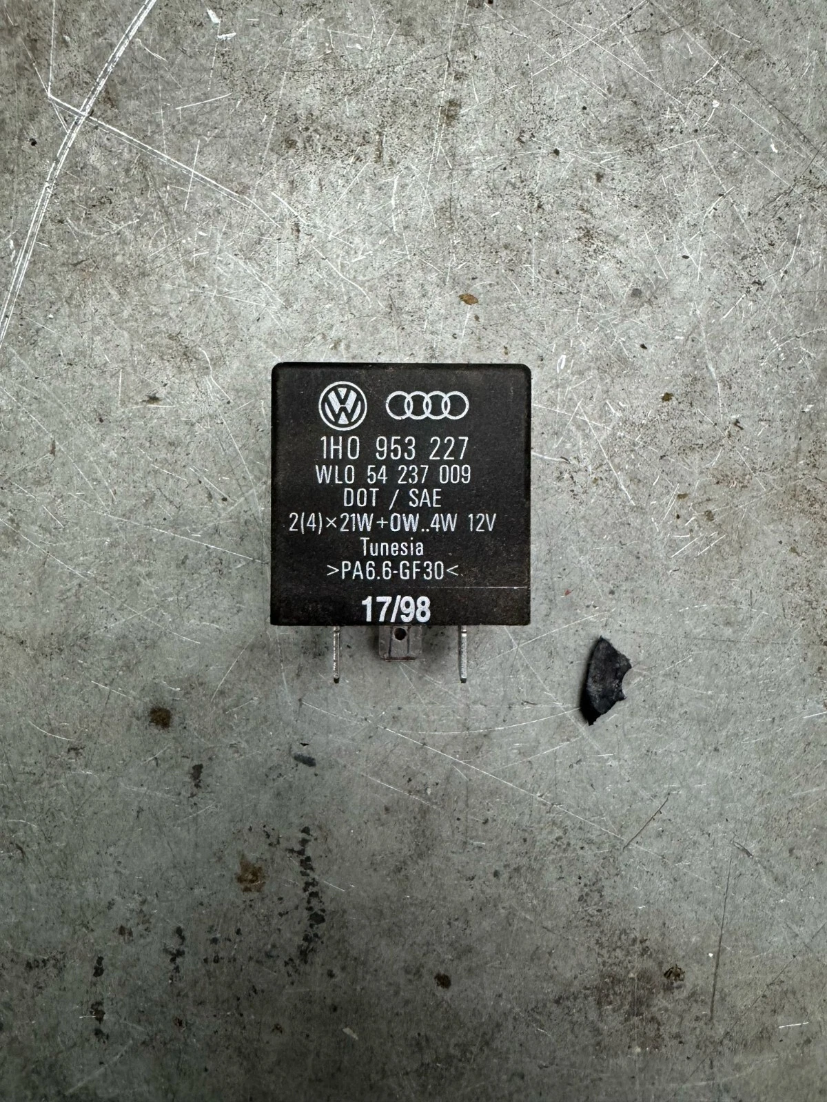 Original Audi/VW 80/100/A4/A6 Blink-Warnlicht-Relais 191 1H0953227