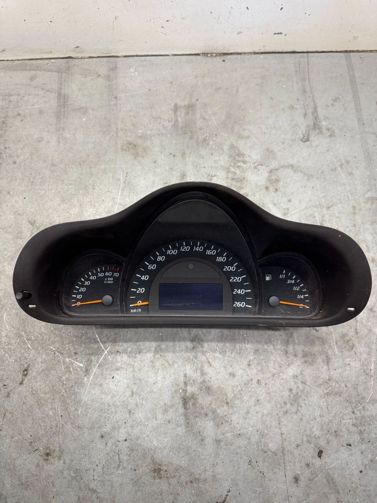 Mercedes C-Klasse W203 Tacho Kombiinstrument Tachometer A2035404111