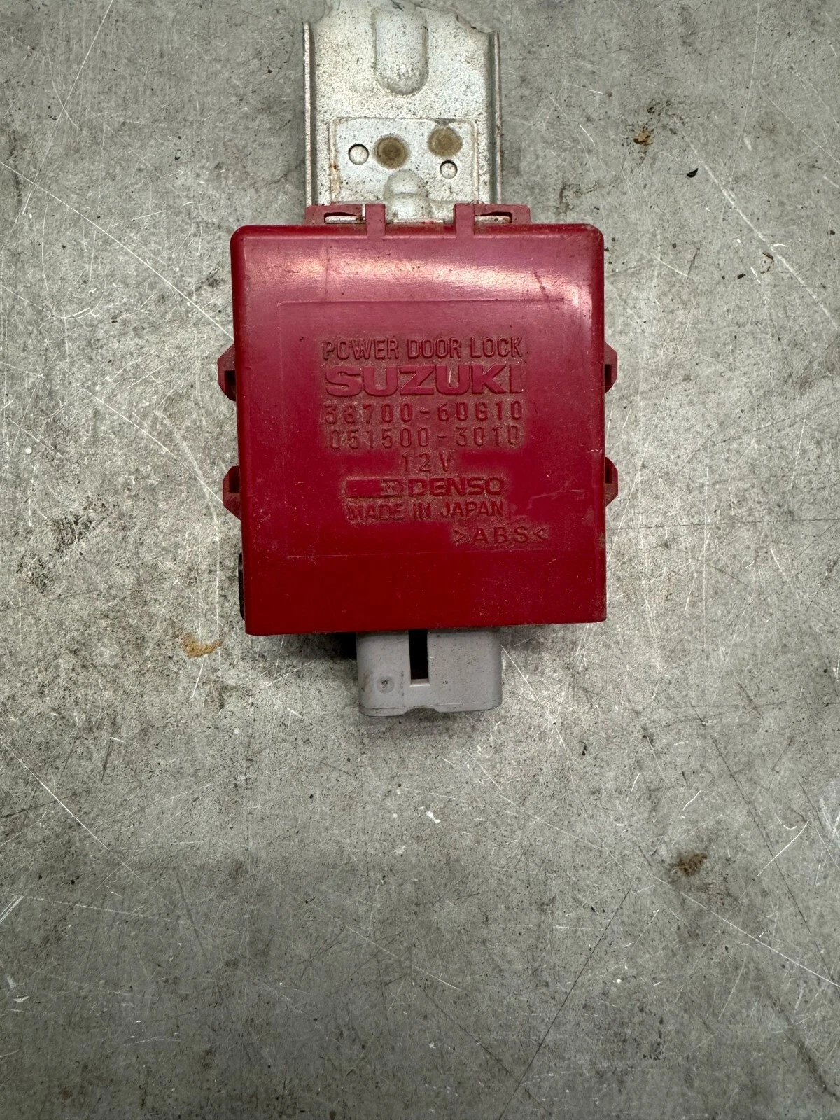 Original Steuergerät Steuereinheit Schrägheck Suzuki Baleno 3870060G10